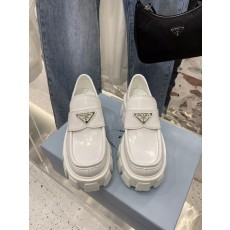 프라다신발