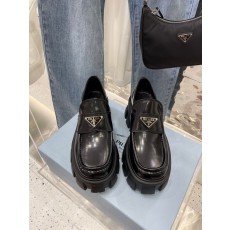 프라다신발