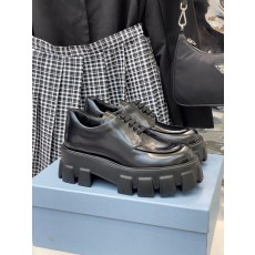 프라다신발