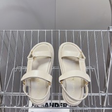 디올 샌들