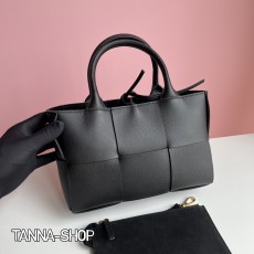 보테가베네타 미니 토트백