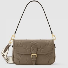 루이비통 다이앤 M15049